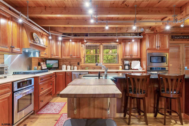 85 Maple, Estell Manor, New Jersey 08360, 5 Bedrooms Bedrooms, 10 Rooms Rooms,3 BathroomsBathrooms,Residential,For Sale,Maple,539537
