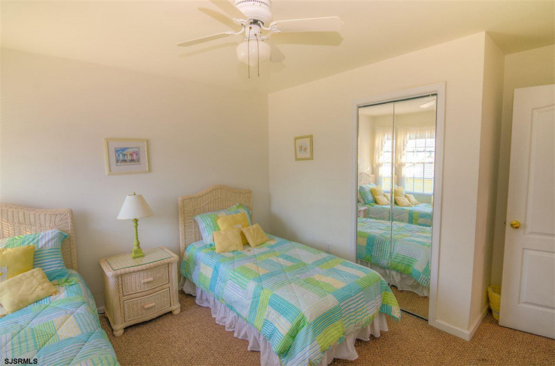 1422 Wesley Ave, Ocean City, New Jersey 08226-0000, 3 Bedrooms Bedrooms, 7 Rooms Rooms,2 BathroomsBathrooms,Condominium,For Sale,Wesley Ave,539551