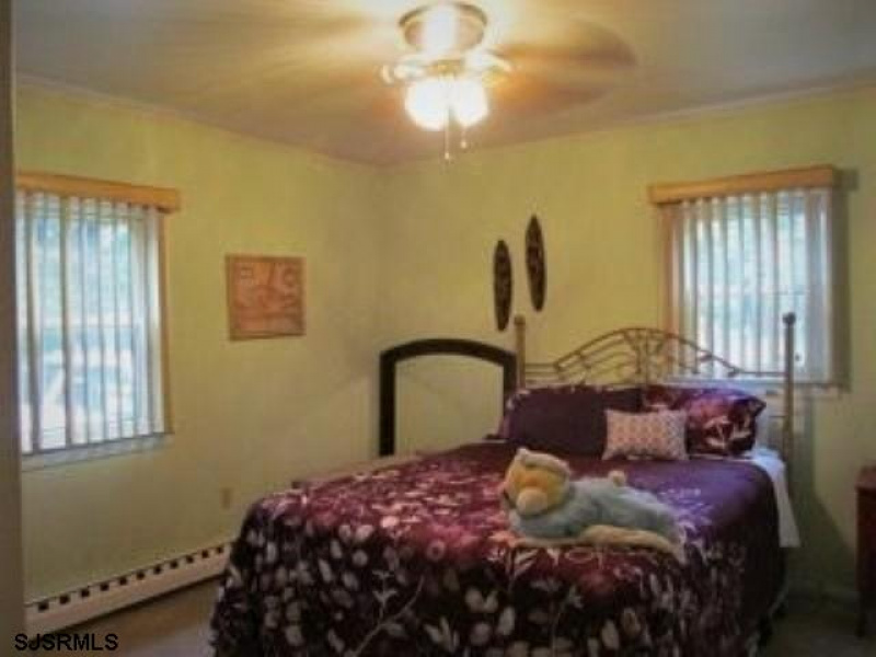 4036 Walnut Ave, Egg Harbor Township, New Jersey 08234, 3 Bedrooms Bedrooms, 6 Rooms Rooms,1 BathroomBathrooms,Residential,For Sale,Walnut Ave,539561