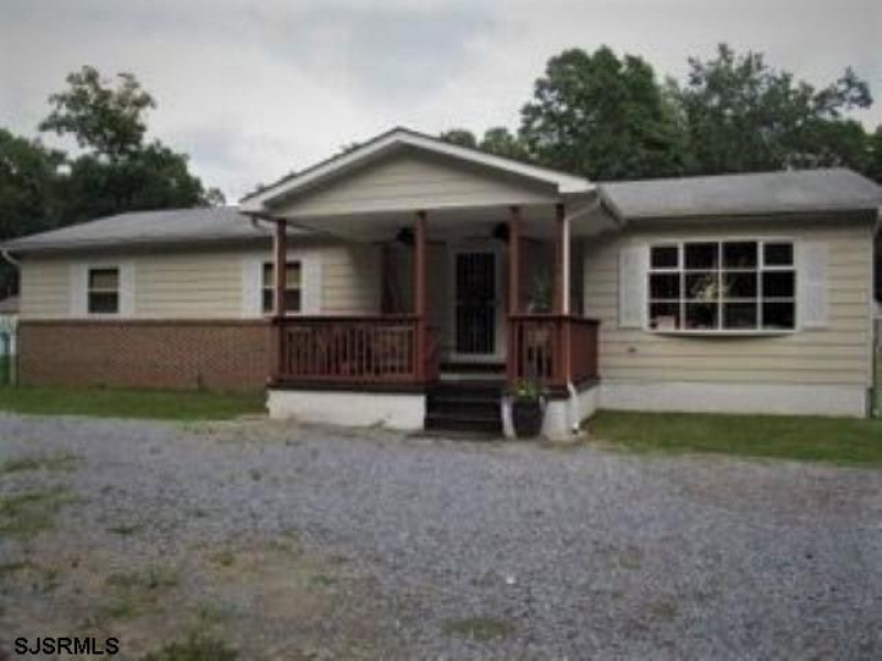 4036 Walnut Ave, Egg Harbor Township, New Jersey 08234, 3 Bedrooms Bedrooms, 6 Rooms Rooms,1 BathroomBathrooms,Residential,For Sale,Walnut Ave,539561