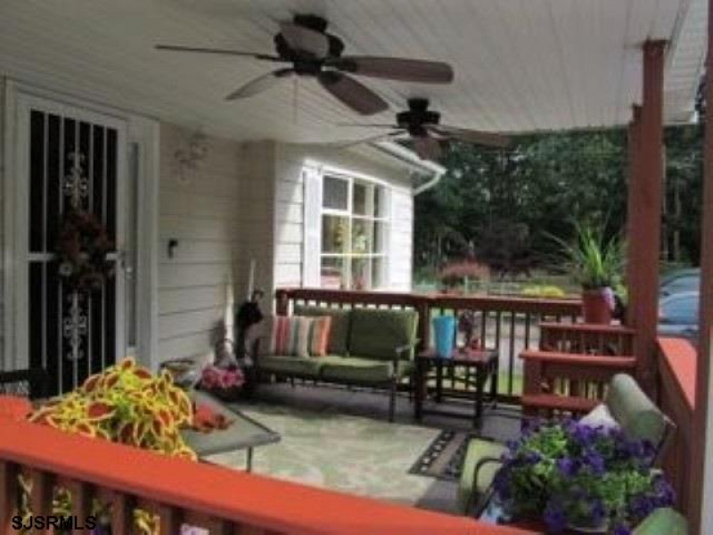 4036 Walnut Ave, Egg Harbor Township, New Jersey 08234, 3 Bedrooms Bedrooms, 6 Rooms Rooms,1 BathroomBathrooms,Residential,For Sale,Walnut Ave,539561