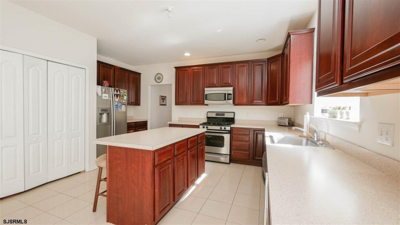 802 Curran, Galloway Township, New Jersey 08205, 4 Bedrooms Bedrooms, 12 Rooms Rooms,2 BathroomsBathrooms,Residential,For Sale,Curran,539620