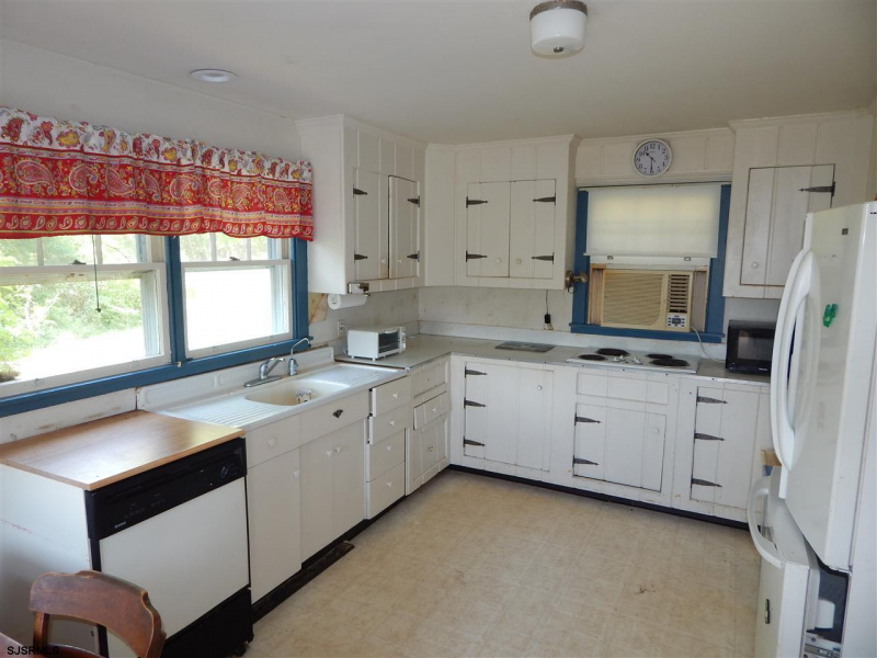 311 Aetna, Corbin City, New Jersey 08270, 3 Bedrooms Bedrooms, 7 Rooms Rooms,1 BathroomBathrooms,Residential,For Sale,Aetna,539693
