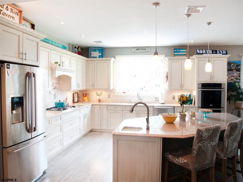 40 11th, Brigantine, New Jersey 08203, 5 Bedrooms Bedrooms, 10 Rooms Rooms,4 BathroomsBathrooms,Residential,For Sale,11th,539701