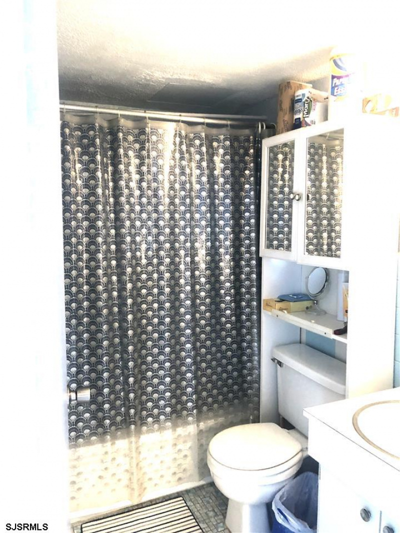 3501 Boardwalk, New Jersey 08401, 1 Room Rooms,1 BathroomBathrooms,Rental non-commercial,For Sale,Boardwalk,539704