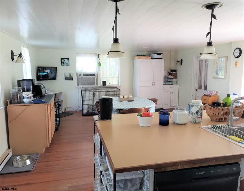 371 Dennisville-Petersburg, Petersburg, New Jersey 08270, 2 Bedrooms Bedrooms, 7 Rooms Rooms,2 BathroomsBathrooms,Residential,For Sale,Dennisville-Petersburg,539737