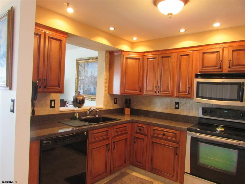 3101 Boardwalk Tower B-1, Atlantic City, New Jersey 08401, 1 Bedroom Bedrooms, 5 Rooms Rooms,1 BathroomBathrooms,Condominium,For Sale,Boardwalk Tower B-1,539745