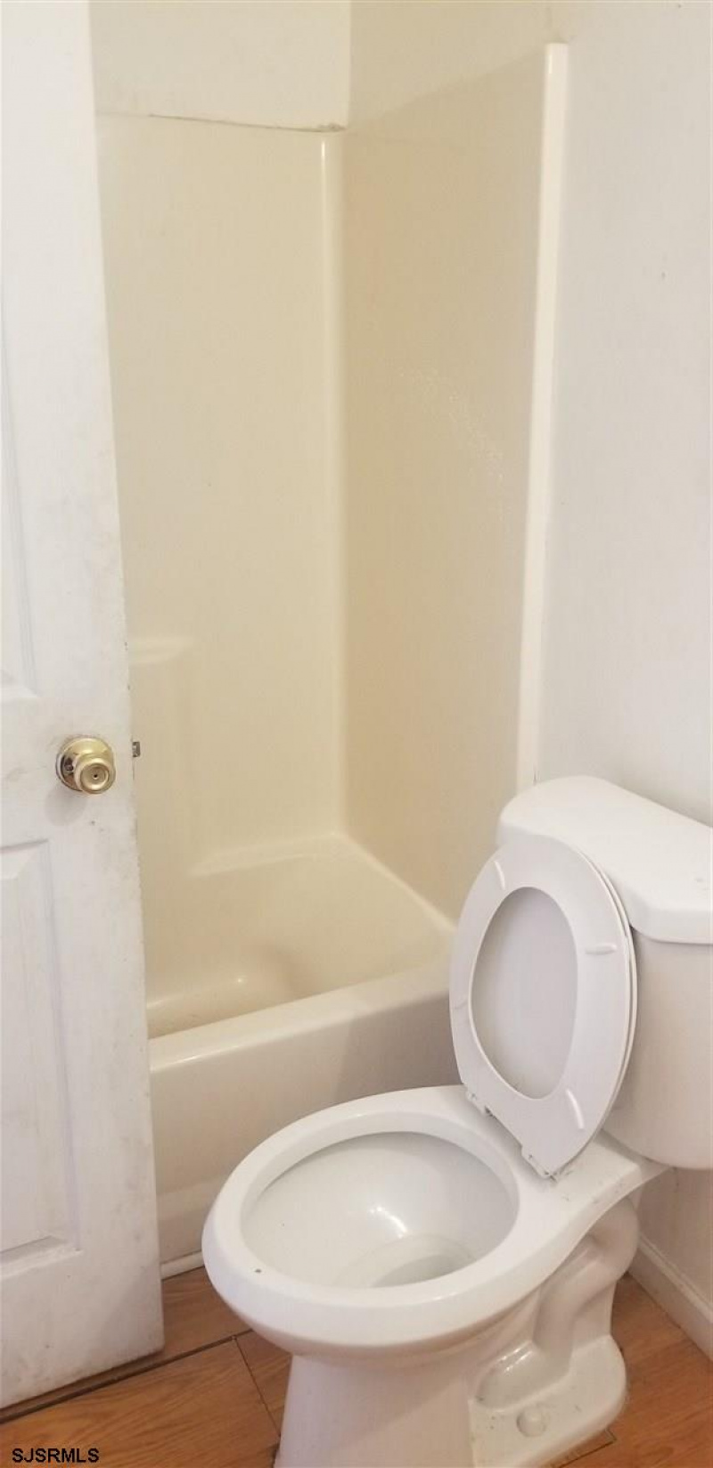 220 Chalfonte, Atlantic City, New Jersey 08401, 4 Bedrooms Bedrooms, 8 Rooms Rooms,2 BathroomsBathrooms,Residential,For Sale,Chalfonte,539761