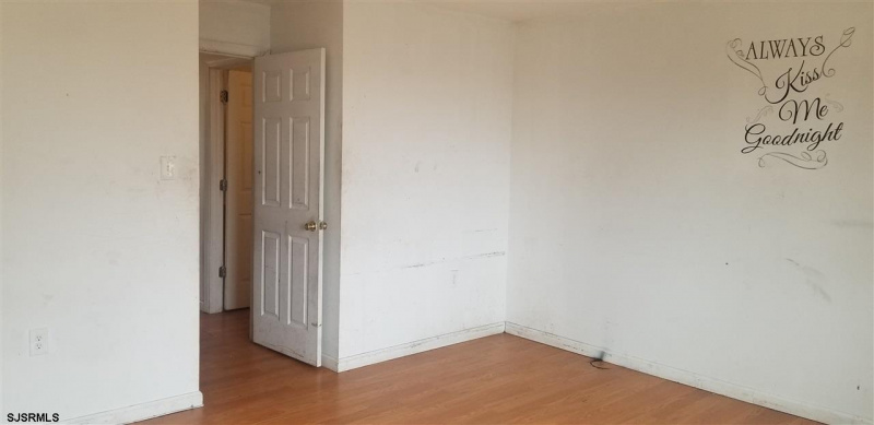 220 Chalfonte, Atlantic City, New Jersey 08401, 4 Bedrooms Bedrooms, 8 Rooms Rooms,2 BathroomsBathrooms,Residential,For Sale,Chalfonte,539761
