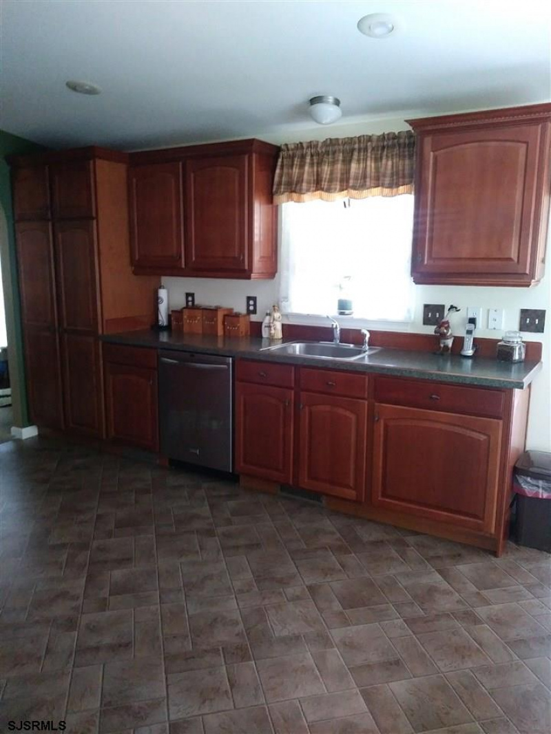 69 Pinetree Ln, Mays Landing, New Jersey 08330, 2 Bedrooms Bedrooms, 4 Rooms Rooms,2 BathroomsBathrooms,Residential,For Sale,Pinetree Ln,539796