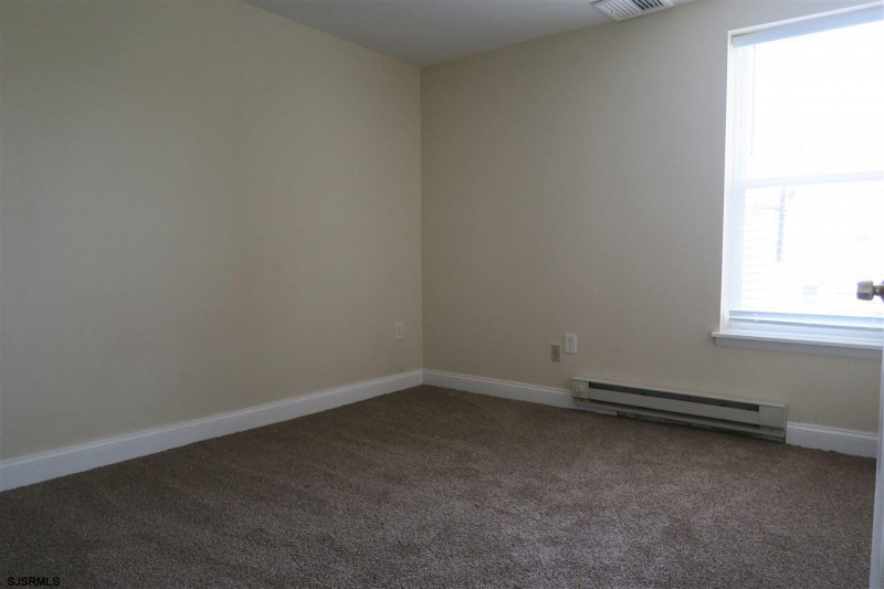 4501 Atlantic, New Jersey 08401, 1 Bedroom Bedrooms, 3 Rooms Rooms,1 BathroomBathrooms,Rental non-commercial,For Sale,Atlantic,539220
