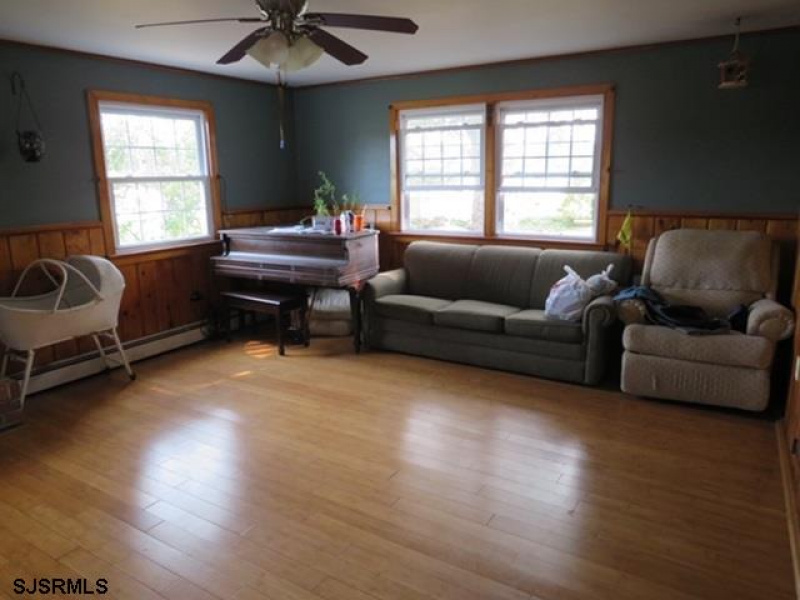 103 Bate, Rio Grande, New Jersey 08204-4858, 4 Bedrooms Bedrooms, 11 Rooms Rooms,2 BathroomsBathrooms,Residential,For Sale,Bate,539819