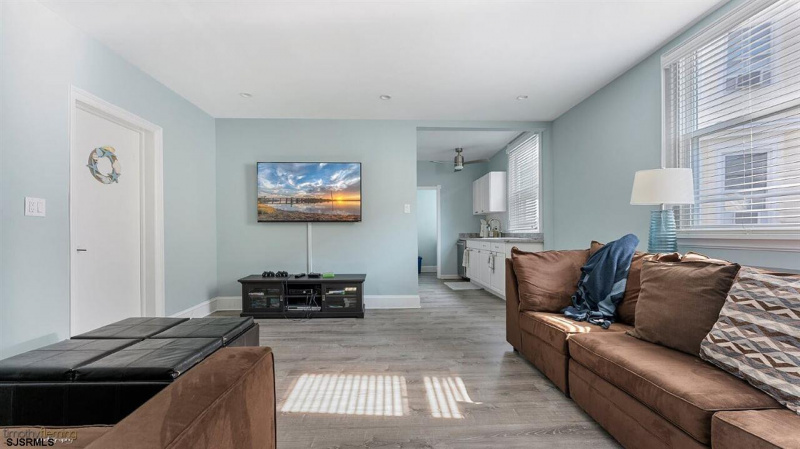 821 Beach, Cape May, New Jersey 08204, 8 Bedrooms Bedrooms, 18 Rooms Rooms,4 BathroomsBathrooms,Residential,For Sale,Beach,539859