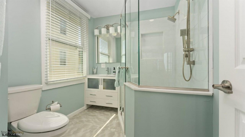 821 Beach, Cape May, New Jersey 08204, 8 Bedrooms Bedrooms, 18 Rooms Rooms,4 BathroomsBathrooms,Residential,For Sale,Beach,539859