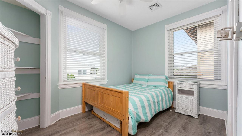 821 Beach, Cape May, New Jersey 08204, 8 Bedrooms Bedrooms, 18 Rooms Rooms,4 BathroomsBathrooms,Residential,For Sale,Beach,539859