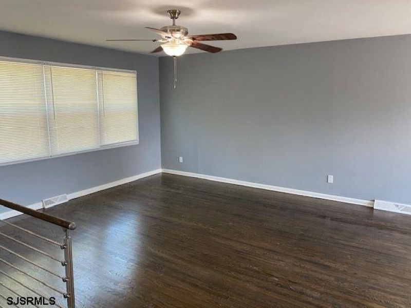 818 DR MARTIN LUTHER KING BLVD, Atlantic City, New Jersey 08401, 4 Bedrooms Bedrooms, 10 Rooms Rooms,2 BathroomsBathrooms,Residential,For Sale,DR MARTIN LUTHER KING BLVD,539912