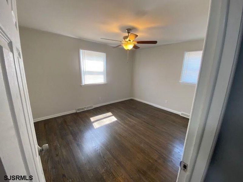 818 DR MARTIN LUTHER KING BLVD, Atlantic City, New Jersey 08401, 4 Bedrooms Bedrooms, 10 Rooms Rooms,2 BathroomsBathrooms,Residential,For Sale,DR MARTIN LUTHER KING BLVD,539912