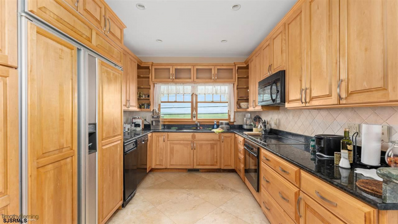 627 Stone Harbor, Cape May Court House, New Jersey 08210, 3 Bedrooms Bedrooms, 9 Rooms Rooms,3 BathroomsBathrooms,Residential,For Sale,Stone Harbor,539919
