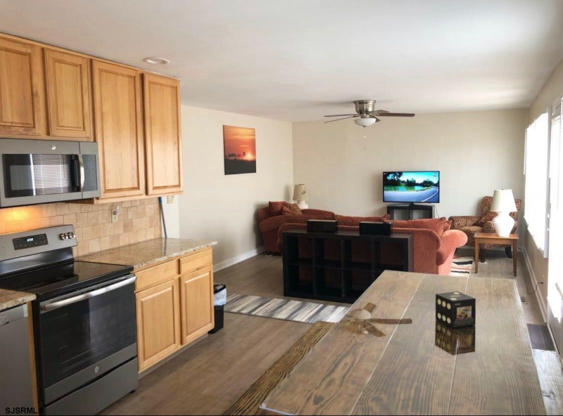 2131 Murray Ave, Atlantic City, New Jersey 08401, 3 Bedrooms Bedrooms, 6 Rooms Rooms,1 BathroomBathrooms,Residential,For Sale,Murray Ave,539970