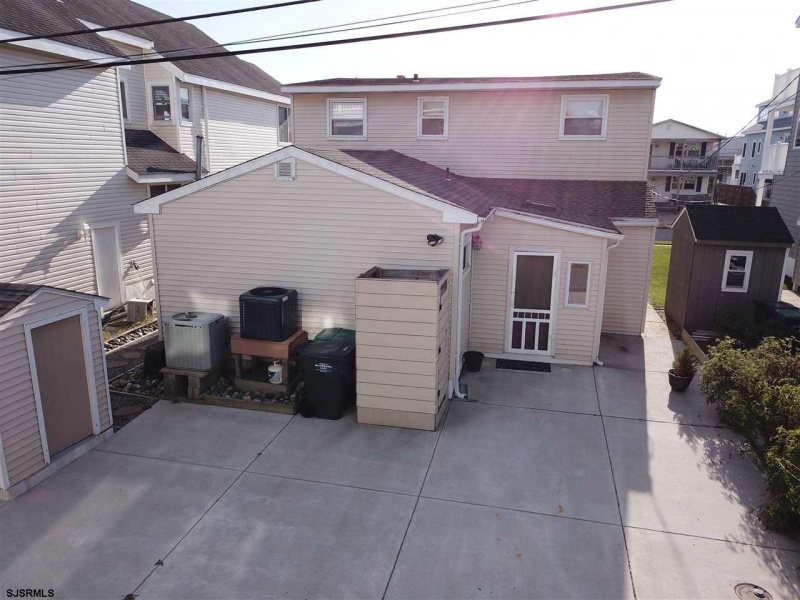 401 32nd, Brigantine, New Jersey 08203, 5 Bedrooms Bedrooms, 12 Rooms Rooms,3 BathroomsBathrooms,Residential,For Sale,32nd,539987