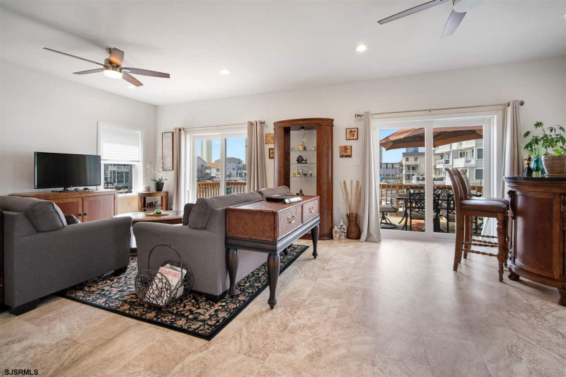 607 Sewell, Atlantic City, New Jersey 08401, 3 Bedrooms Bedrooms, 7 Rooms Rooms,3 BathroomsBathrooms,Residential,For Sale,Sewell,540009