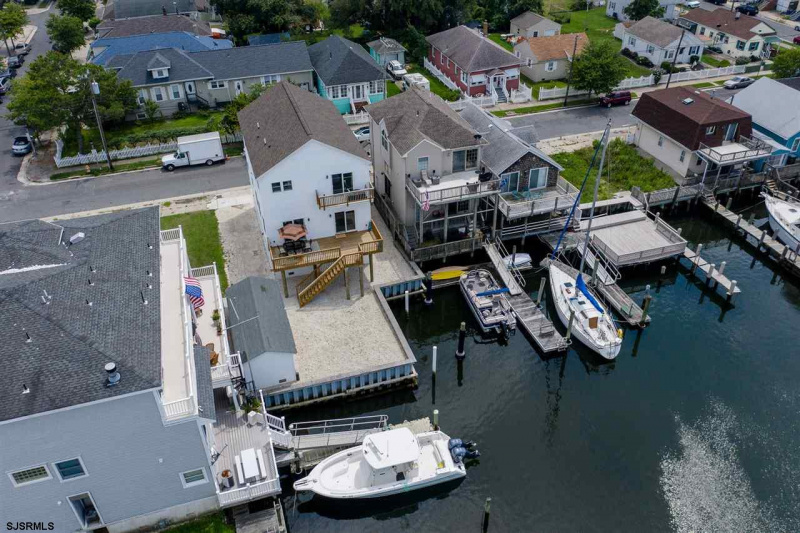 607 Sewell, Atlantic City, New Jersey 08401, 3 Bedrooms Bedrooms, 7 Rooms Rooms,3 BathroomsBathrooms,Residential,For Sale,Sewell,540009