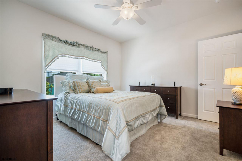 607 Sewell, Atlantic City, New Jersey 08401, 3 Bedrooms Bedrooms, 7 Rooms Rooms,3 BathroomsBathrooms,Residential,For Sale,Sewell,540009