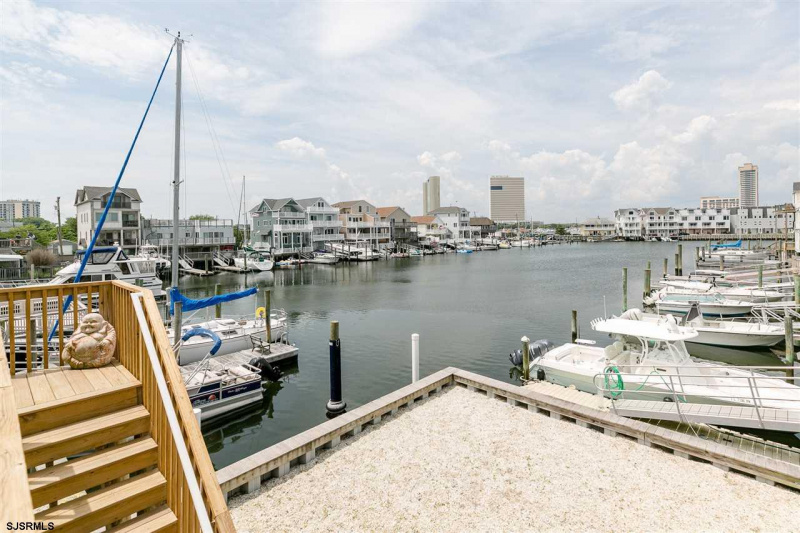 607 Sewell, Atlantic City, New Jersey 08401, 3 Bedrooms Bedrooms, 7 Rooms Rooms,3 BathroomsBathrooms,Residential,For Sale,Sewell,540009