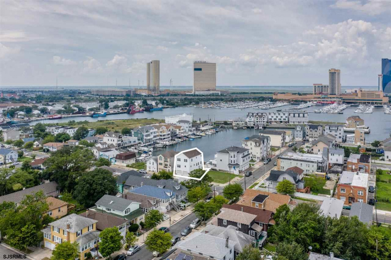 607 Sewell, Atlantic City, New Jersey 08401, 3 Bedrooms Bedrooms, 7 Rooms Rooms,3 BathroomsBathrooms,Residential,For Sale,Sewell,540009