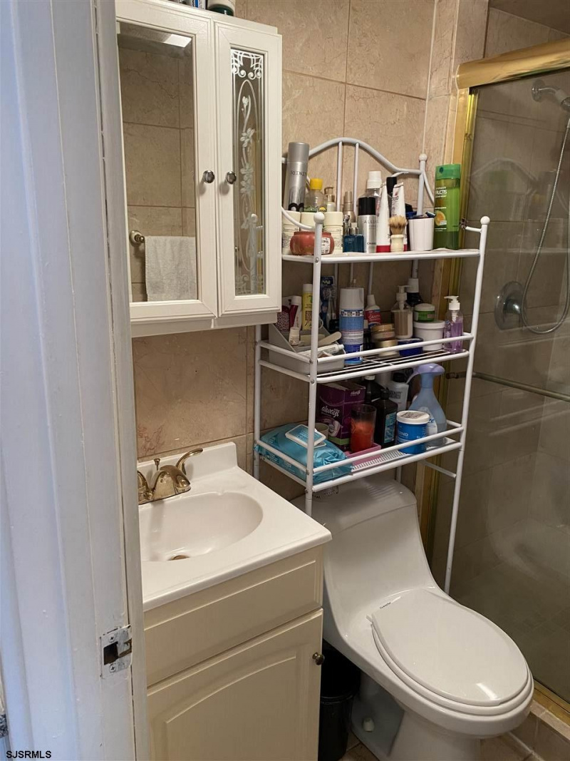 108 Montpelier Ave #218, Atlantic City, New Jersey 08401, 2 Rooms Rooms,1 BathroomBathrooms,Condominium,For Sale,Montpelier Ave #218,539990