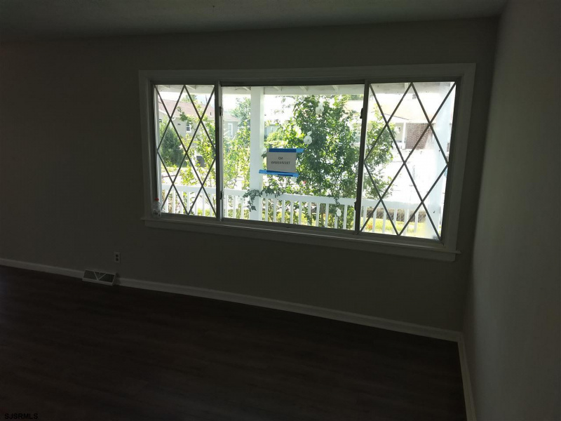 1811 N MICHIGAN, Atlantic City, New Jersey 08401-0001, 3 Bedrooms Bedrooms, 7 Rooms Rooms,2 BathroomsBathrooms,Residential,For Sale,N MICHIGAN,540025