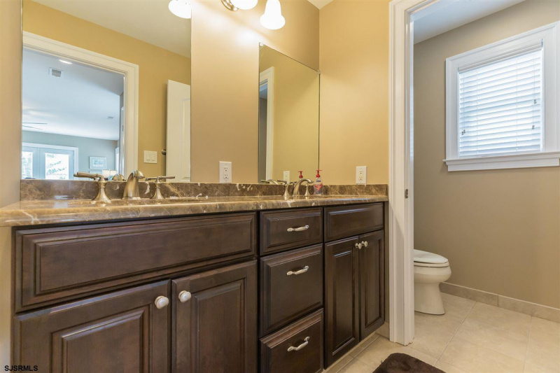 2505 Oberon, Longport, New Jersey 08403-2028, 4 Bedrooms Bedrooms, 8 Rooms Rooms,4 BathroomsBathrooms,Residential,For Sale,Oberon,540034