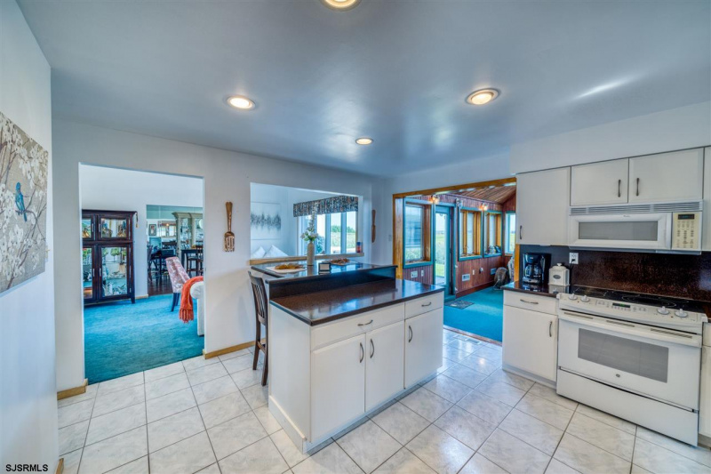 2008 Bay Dr, Northfield, New Jersey 08225, 4 Bedrooms Bedrooms, 14 Rooms Rooms,4 BathroomsBathrooms,Residential,For Sale,Bay Dr,540047