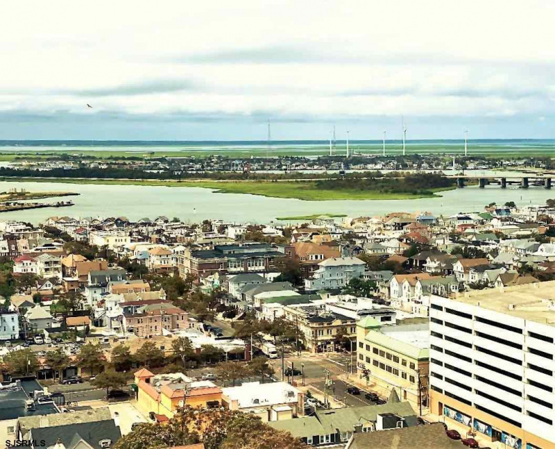 3101 BOARDWALK 2201-1, Atlantic City, New Jersey 08401, 1 Bedroom Bedrooms, 5 Rooms Rooms,1 BathroomBathrooms,Condominium,For Sale,BOARDWALK 2201-1,540048