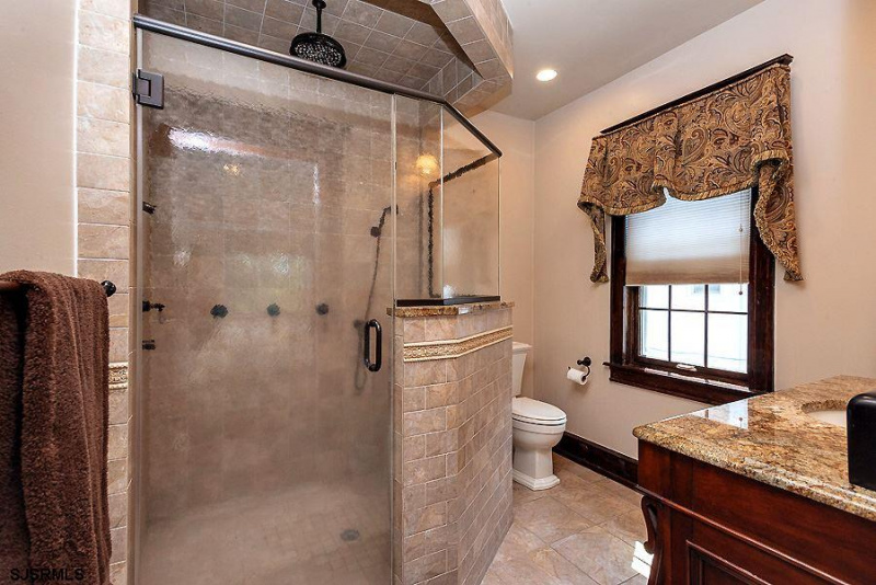 3 Suffolk, Ventnor, New Jersey 08406, 5 Bedrooms Bedrooms, 12 Rooms Rooms,4 BathroomsBathrooms,Residential,For Sale,Suffolk,540051