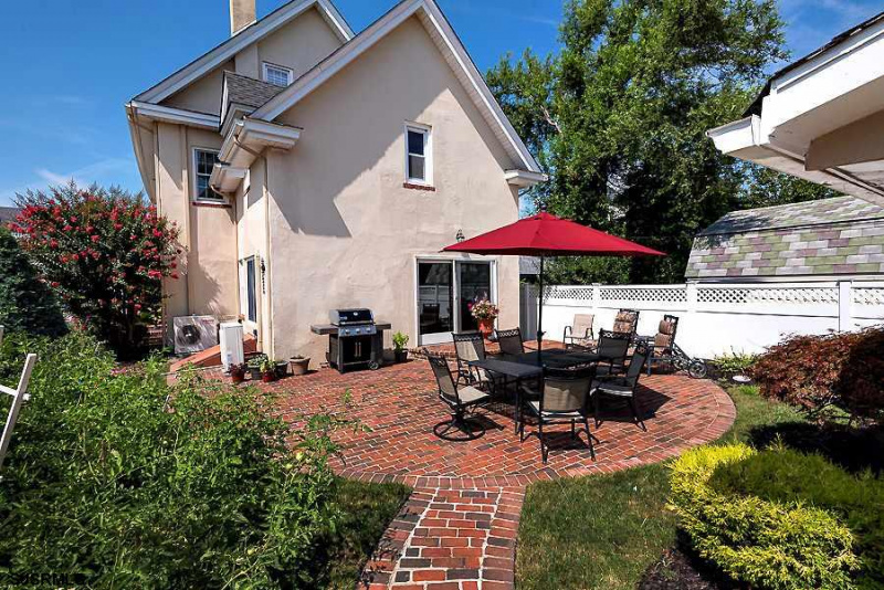 3 Suffolk, Ventnor, New Jersey 08406, 5 Bedrooms Bedrooms, 12 Rooms Rooms,4 BathroomsBathrooms,Residential,For Sale,Suffolk,540051
