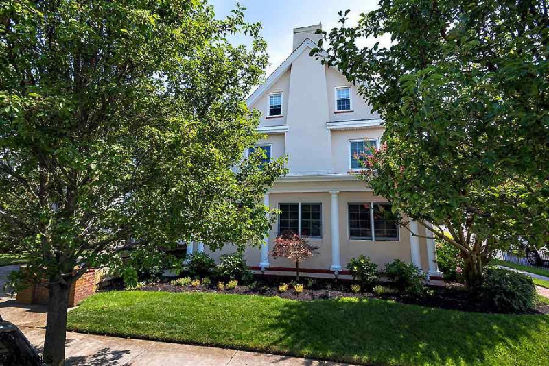 3 Suffolk, Ventnor, New Jersey 08406, 5 Bedrooms Bedrooms, 12 Rooms Rooms,4 BathroomsBathrooms,Residential,For Sale,Suffolk,540051