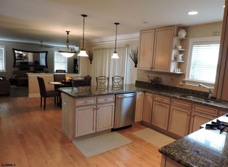 4307 Atlantic, Atlantic City, New Jersey 08401, 4 Bedrooms Bedrooms, 8 Rooms Rooms,3 BathroomsBathrooms,Residential,For Sale,Atlantic,540052