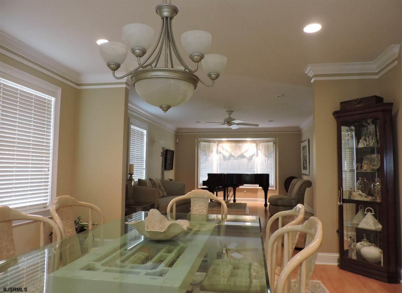 4307 Atlantic, Atlantic City, New Jersey 08401, 4 Bedrooms Bedrooms, 8 Rooms Rooms,3 BathroomsBathrooms,Residential,For Sale,Atlantic,540052