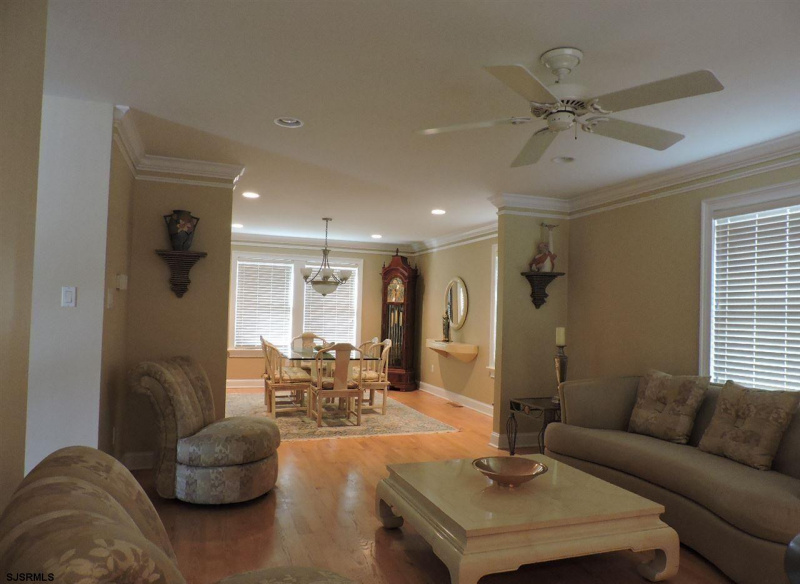 4307 Atlantic, Atlantic City, New Jersey 08401, 4 Bedrooms Bedrooms, 8 Rooms Rooms,3 BathroomsBathrooms,Residential,For Sale,Atlantic,540052