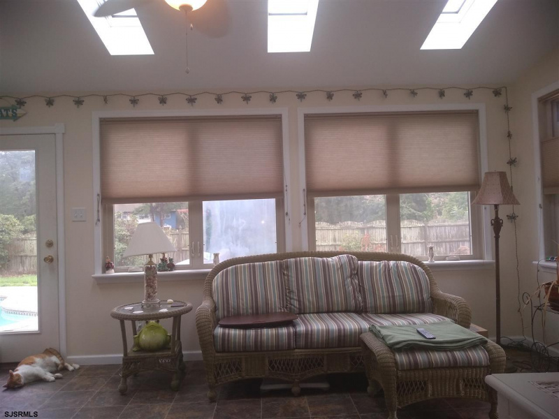 390 Tuckahoe Rd, Marmora, New Jersey 08223, 4 Bedrooms Bedrooms, 11 Rooms Rooms,2 BathroomsBathrooms,Residential,For Sale,Tuckahoe Rd,540063