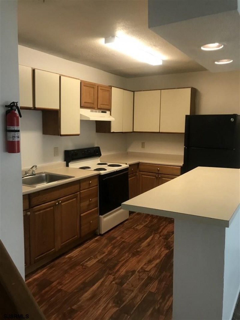 727 Black Horse Pike, New Jersey 08232, 1 Bedroom Bedrooms, 3 Rooms Rooms,1 BathroomBathrooms,Rental non-commercial,For Sale,Black Horse Pike,540115