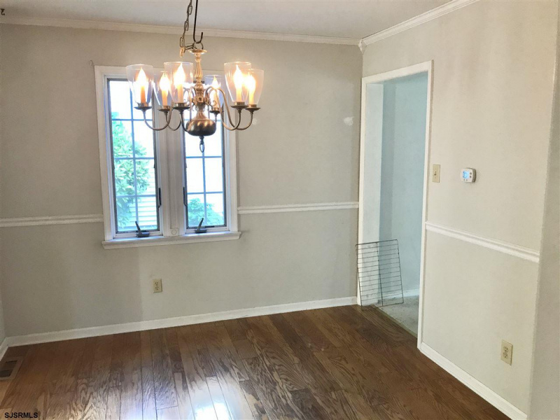 113 Oakcrest Ave, Northfield, New Jersey 08225, 4 Bedrooms Bedrooms, 9 Rooms Rooms,2 BathroomsBathrooms,Residential,For Sale,Oakcrest Ave,540079