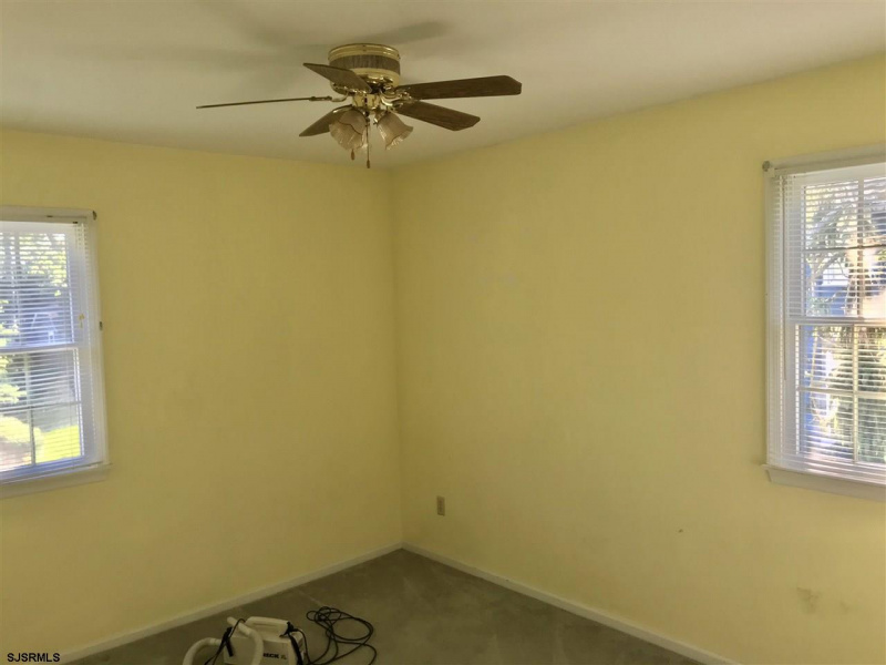 113 Oakcrest Ave, Northfield, New Jersey 08225, 4 Bedrooms Bedrooms, 9 Rooms Rooms,2 BathroomsBathrooms,Residential,For Sale,Oakcrest Ave,540079