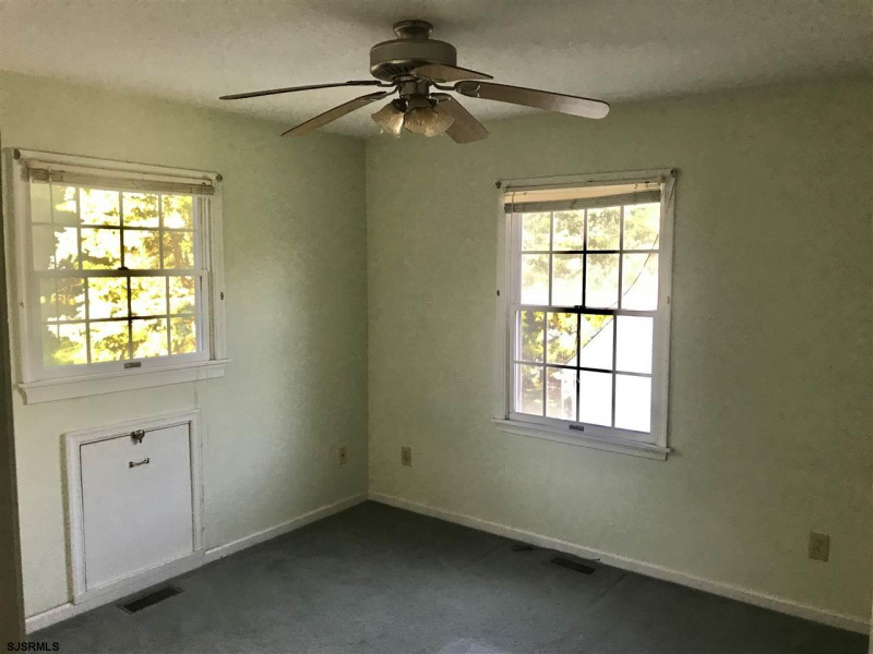 113 Oakcrest Ave, Northfield, New Jersey 08225, 4 Bedrooms Bedrooms, 9 Rooms Rooms,2 BathroomsBathrooms,Residential,For Sale,Oakcrest Ave,540079