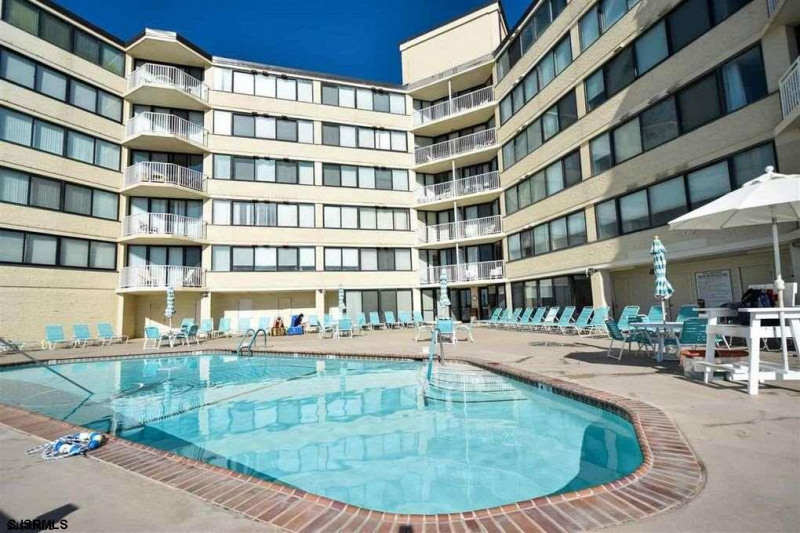 111 16th, Longport, New Jersey 08403-0742, 1 Bedroom Bedrooms, 4 Rooms Rooms,1 BathroomBathrooms,Condominium,For Sale,16th,540106
