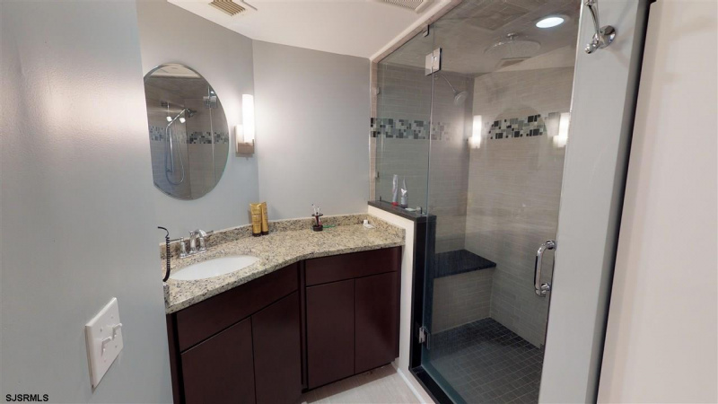 526 Pacific, Atlantic City, New Jersey 08401, 2 Bedrooms Bedrooms, 6 Rooms Rooms,2 BathroomsBathrooms,Condominium,For Sale,Pacific,540126