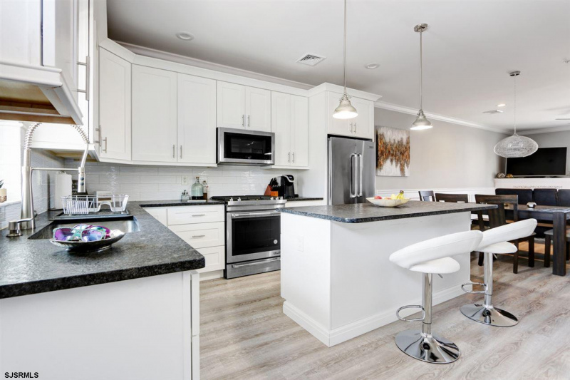 3400 Atlantic-Brigantine, Brigantine, New Jersey 08203, 2 Bedrooms Bedrooms, 5 Rooms Rooms,2 BathroomsBathrooms,Condominium,For Sale,Atlantic-Brigantine,540132