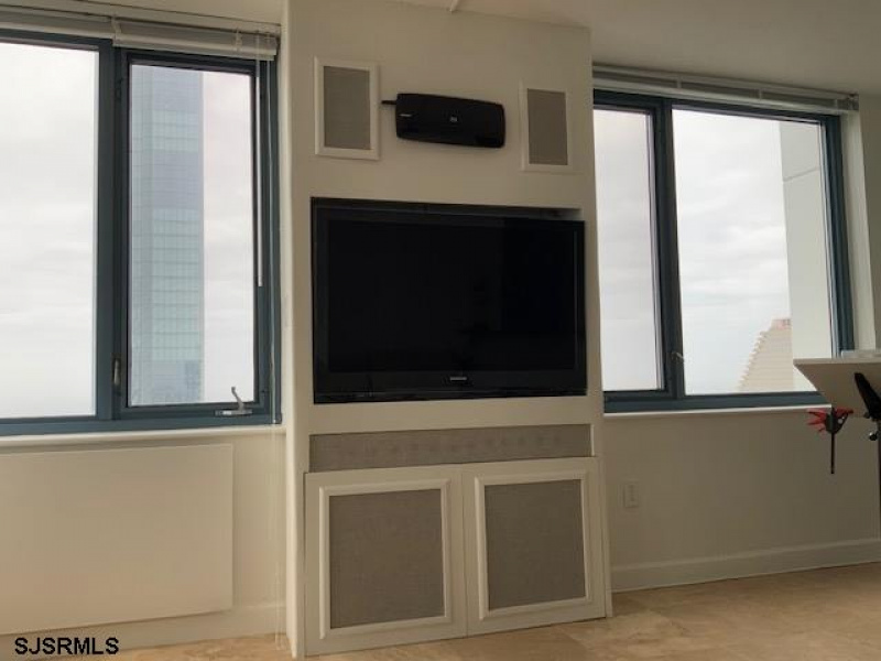 526 Pacific Ave, Atlantic City, New Jersey 08401, 2 Bedrooms Bedrooms, 5 Rooms Rooms,2 BathroomsBathrooms,Condominium,For Sale,Pacific Ave,539063