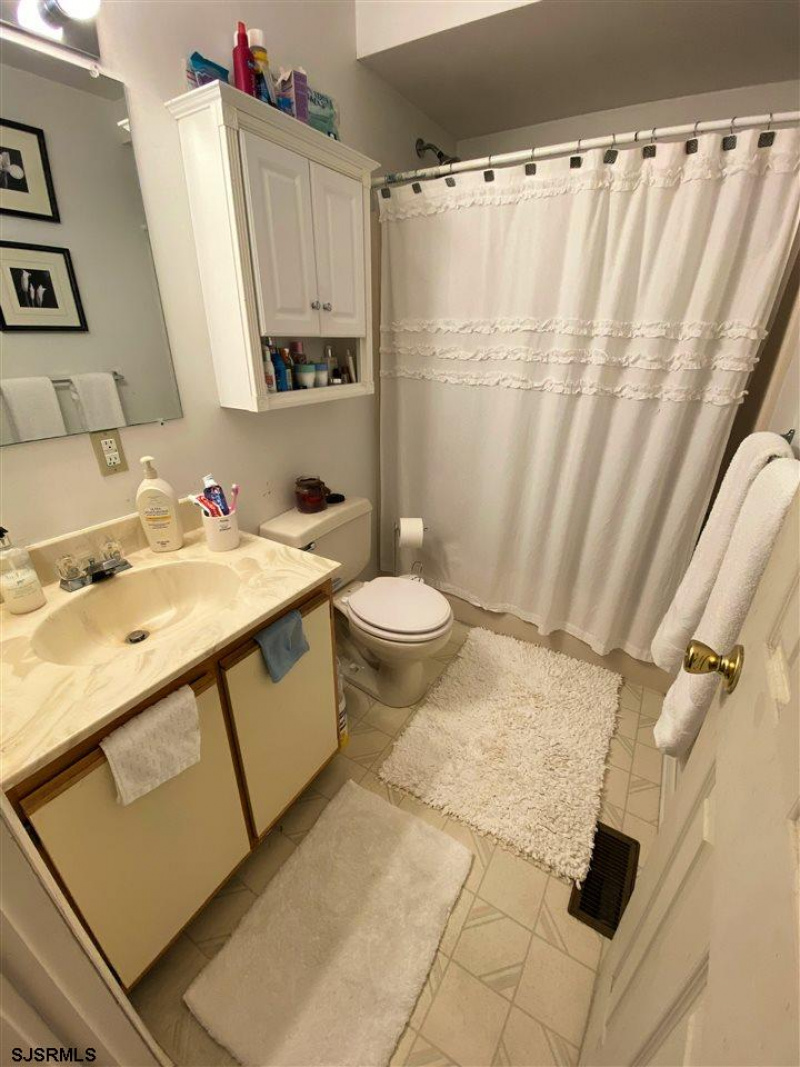 3820 South, Atlantic City, New Jersey 08401, 2 Bedrooms Bedrooms, 5 Rooms Rooms,2 BathroomsBathrooms,Residential,For Sale,South,540228